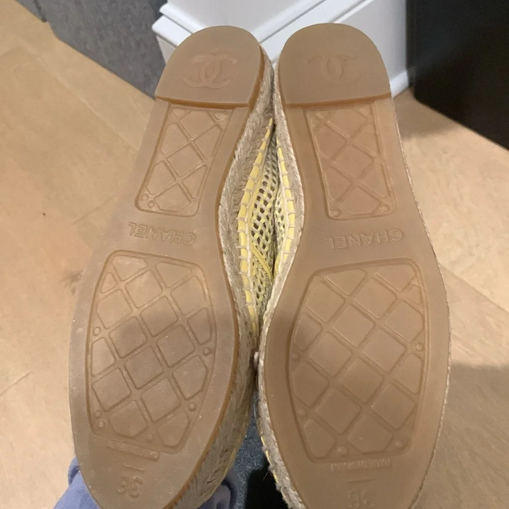Chanel Espadrilles size 36 - Picture 3 of 3